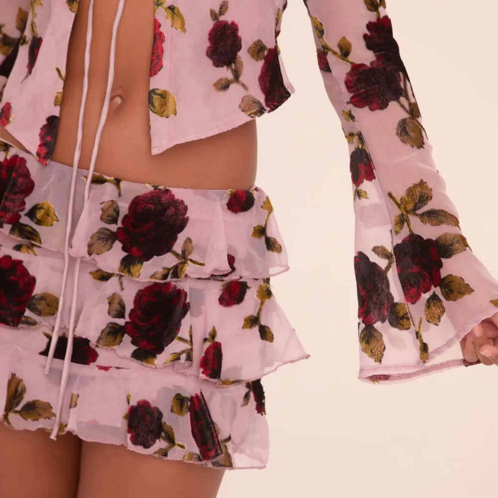 Low Rise Rose Print Tiered Mini Skirt In Pink Devore